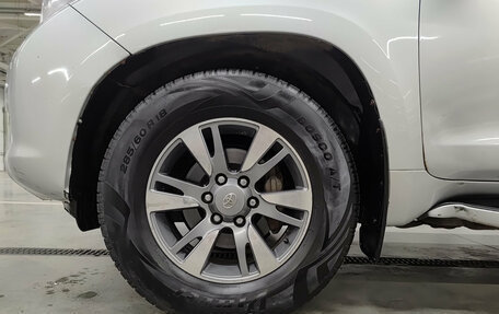 Toyota Land Cruiser Prado 150 рестайлинг 2, 2011 год, 1 900 000 рублей, 22 фотография