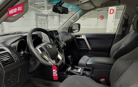 Toyota Land Cruiser Prado 150 рестайлинг 2, 2011 год, 1 900 000 рублей, 20 фотография