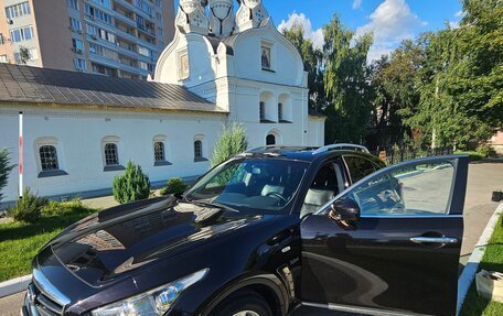 Infiniti QX70, 2013 год, 2 150 000 рублей, 5 фотография