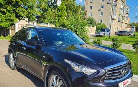Infiniti QX70, 2013 год, 2 150 000 рублей, 4 фотография