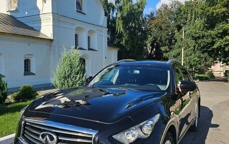 Infiniti QX70, 2013 год, 2 150 000 рублей, 2 фотография