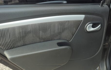 Renault Logan I, 2011 год, 340 000 рублей, 13 фотография