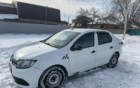Renault Logan II, 2017 год, 420 000 рублей, 2 фотография