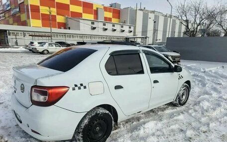 Renault Logan II, 2017 год, 420 000 рублей, 3 фотография