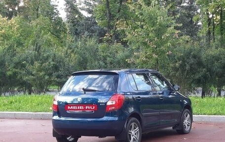 Skoda Fabia II, 2011 год, 595 000 рублей, 5 фотография