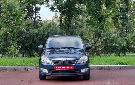 Skoda Fabia II, 2011 год, 595 000 рублей, 3 фотография