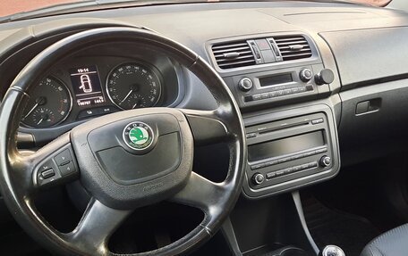 Skoda Fabia II, 2011 год, 595 000 рублей, 23 фотография