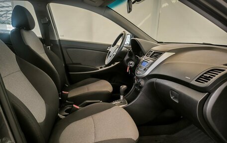 Hyundai Solaris II рестайлинг, 2012 год, 720 000 рублей, 10 фотография