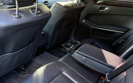 Mercedes-Benz E-Класс, 2011 год, 1 100 000 рублей, 13 фотография