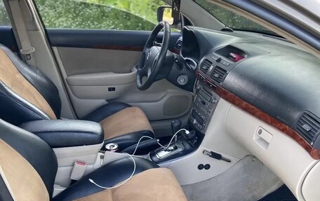 Toyota Avensis III рестайлинг, 2003 год, 475 000 рублей, 4 фотография