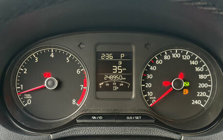 Volkswagen Polo VI (EU Market), 2015 год, 750 000 рублей, 16 фотография