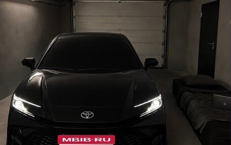 Toyota Camry, 2025 год, 4 200 000 рублей, 3 фотография