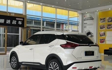 Nissan Kicks I, 2023 год, 1 300 000 рублей, 3 фотография