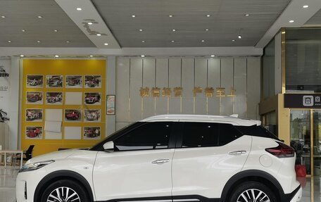 Nissan Kicks I, 2023 год, 1 300 000 рублей, 5 фотография