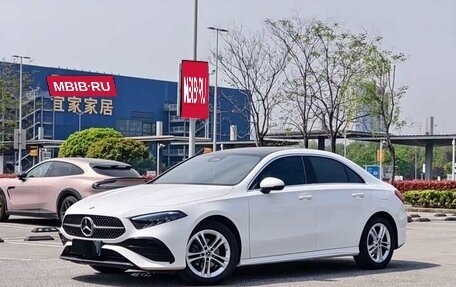 Mercedes-Benz A-Класс, 2023 год, 1 720 000 рублей, 1 фотография