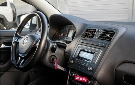 Volkswagen Polo VI (EU Market), 2018 год, 1 249 000 рублей, 28 фотография