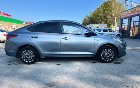 Hyundai Solaris II рестайлинг, 2018 год, 800 000 рублей, 3 фотография
