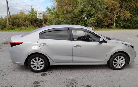 KIA Rio IV, 2018 год, 1 450 000 рублей, 5 фотография