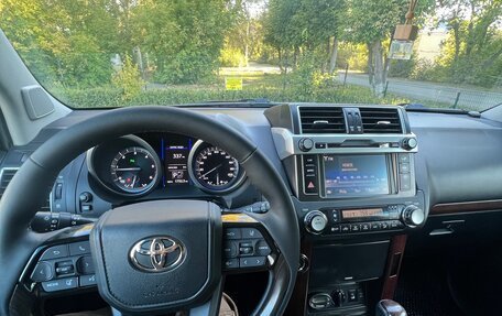 Toyota Land Cruiser Prado 150 рестайлинг 2, 2014 год, 3 150 000 рублей, 8 фотография