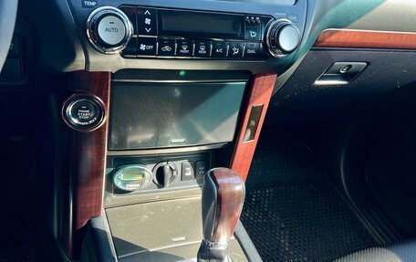 Toyota Land Cruiser Prado 150 рестайлинг 2, 2014 год, 3 150 000 рублей, 14 фотография