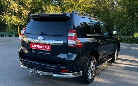Toyota Land Cruiser Prado 150 рестайлинг 2, 2014 год, 3 150 000 рублей, 6 фотография