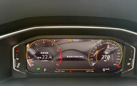 Volkswagen Tiguan II, 2022 год, 1 862 000 рублей, 15 фотография