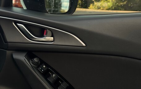Mazda Axela, 2017 год, 1 380 000 рублей, 9 фотография