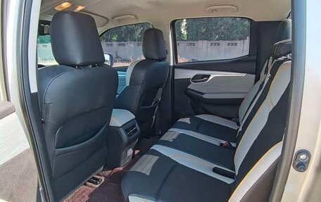 Isuzu D-Max, 2025 год, 3 700 000 рублей, 7 фотография