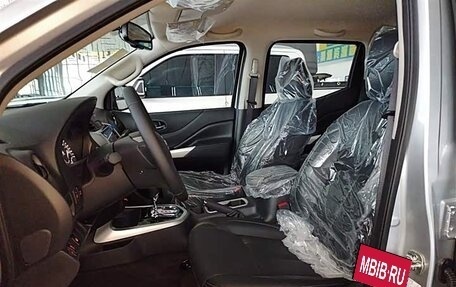 Nissan Navara (Frontier), 2026 год, 4 100 000 рублей, 6 фотография