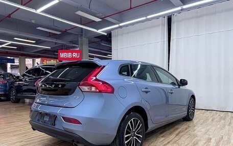 Volvo V40 II рестайлинг, 2018 год, 1 300 000 рублей, 7 фотография
