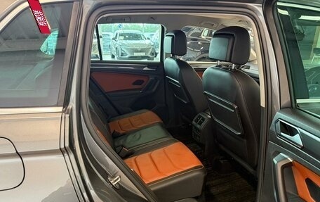 Volkswagen Tiguan II, 2017 год, 2 149 900 рублей, 19 фотография