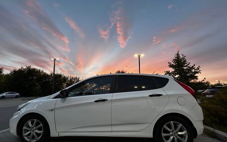 Hyundai Solaris II рестайлинг, 2012 год, 650 000 рублей, 3 фотография