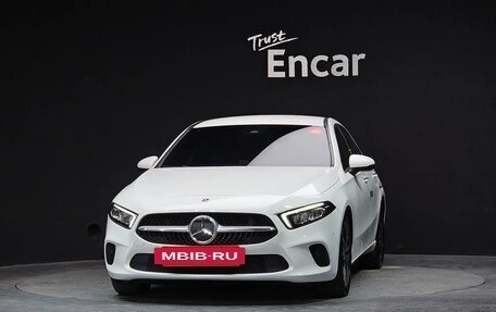 Mercedes-Benz A-Класс, 2022 год, 2 200 000 рублей, 2 фотография