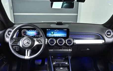 Mercedes-Benz GLB, 2025 год, 6 000 000 рублей, 6 фотография