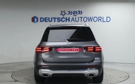 Mercedes-Benz GLB, 2025 год, 6 000 000 рублей, 4 фотография