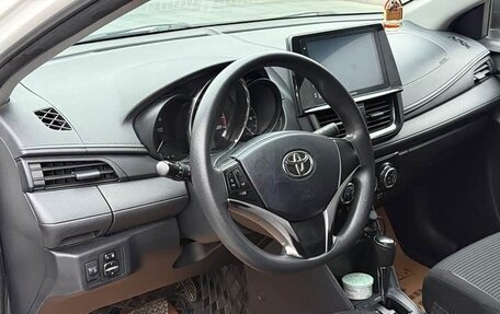 Toyota Vios III, 2022 год, 1 085 000 рублей, 5 фотография