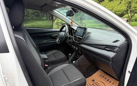 Toyota Vios III, 2022 год, 1 085 000 рублей, 9 фотография