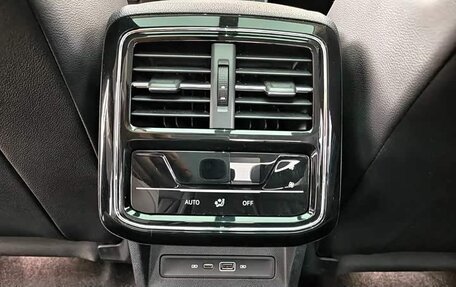 Volkswagen Passat B8 рестайлинг, 2023 год, 1 544 000 рублей, 10 фотография