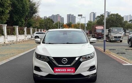 Nissan Qashqai, 2022 год, 1 580 000 рублей, 2 фотография