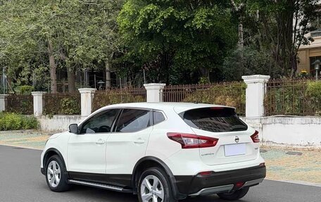 Nissan Qashqai, 2022 год, 1 580 000 рублей, 6 фотография