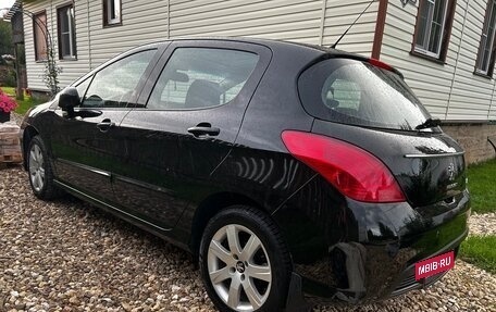 Peugeot 308 II, 2011 год, 400 000 рублей, 2 фотография