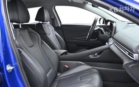 Hyundai Avante, 2023 год, 2 100 000 рублей, 6 фотография