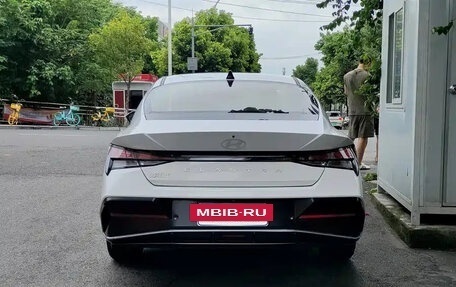Hyundai Elantra, 2023 год, 1 500 000 рублей, 3 фотография