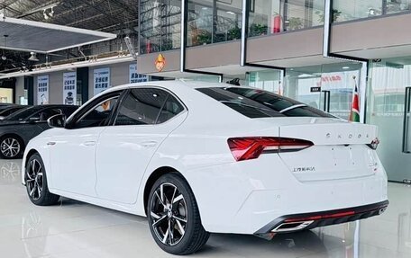 Skoda Octavia IV, 2023 год, 2 350 000 рублей, 7 фотография