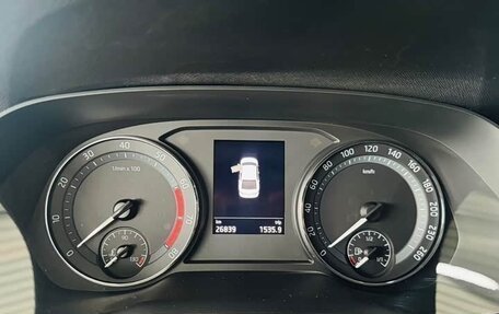 Skoda Octavia IV, 2023 год, 2 350 000 рублей, 13 фотография