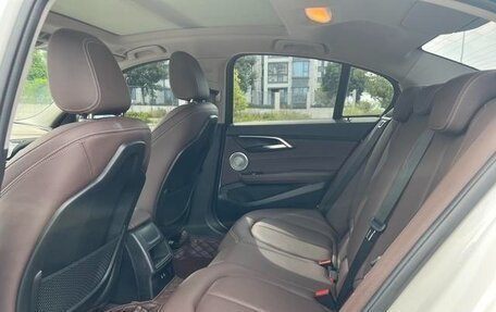 BMW 1 серия, 2022 год, 1 800 000 рублей, 9 фотография