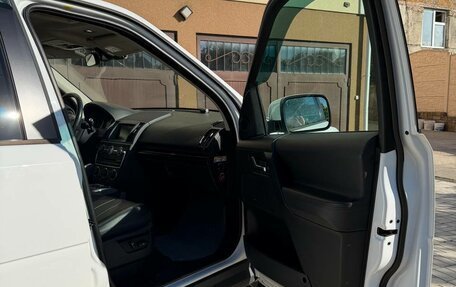 Land Rover Freelander II рестайлинг 2, 2014 год, 2 250 000 рублей, 16 фотография