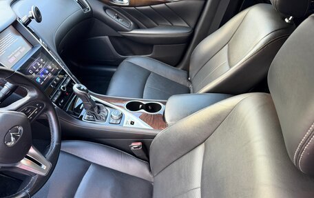Infiniti Q50 I рестайлинг, 2018 год, 3 000 000 рублей, 8 фотография