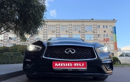 Infiniti Q50 I рестайлинг, 2018 год, 3 000 000 рублей, 4 фотография