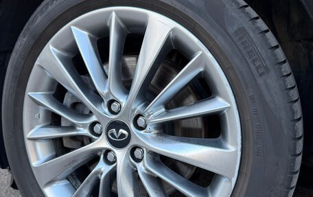 Infiniti Q50 I рестайлинг, 2018 год, 3 000 000 рублей, 17 фотография